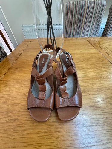 Ladies clarks sandals tan - clarks,