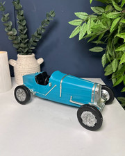 Detailed Vintage Style Blue