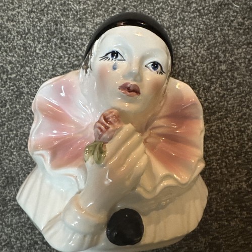 Pierrot clown bust - clown,