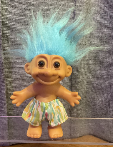 Retro russ beach troll - 💙,