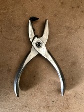 Maun Industries Stapler