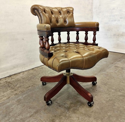 Antique captain leather - captain’s,