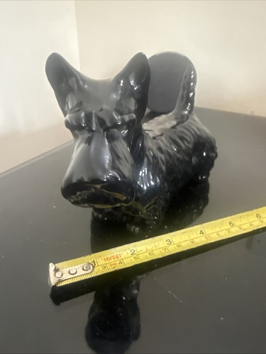 Beswick black scottie terrier - black,