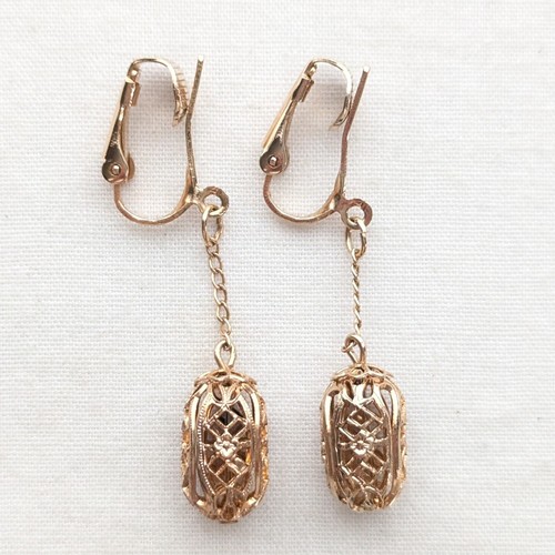 Filigree clip dangle - filigree, on