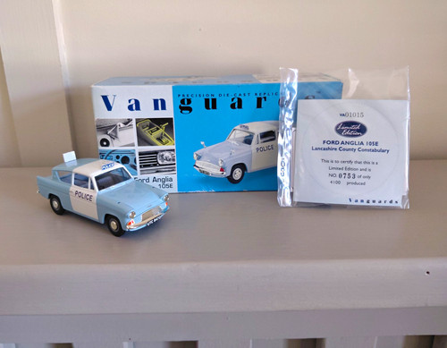 Vanguards ford anglia 105e - ford,