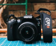 PENTAX ist DS - 6mp DSLR + 18-55 kit lens