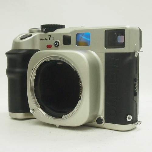 Mamiya champagne gold 6x7 - ii,