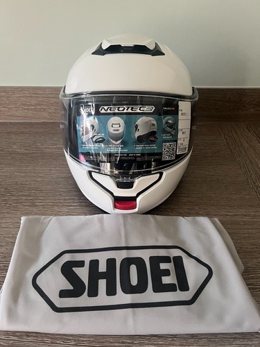 New shoei neotec - new, white