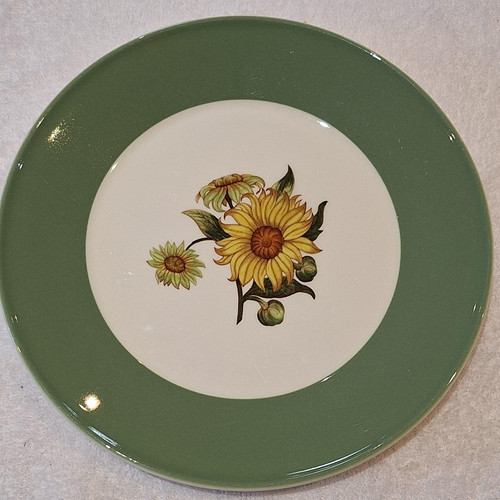 Sunflower wedgwood plate - sunflower, 24cm