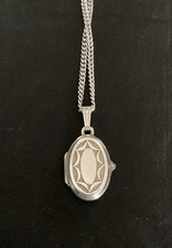 Vintage Art Deco Style 835
