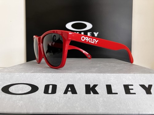 Oakley frogskins costum - oakley,