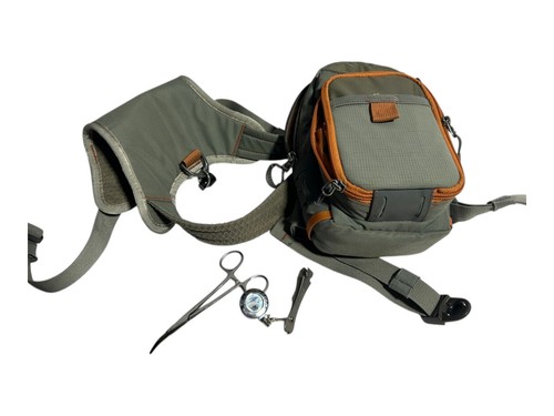 Fishpond fly shoulder - fly,