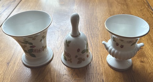 Wedgwood wild strawberry - ,