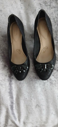 Excellent condition clarkes