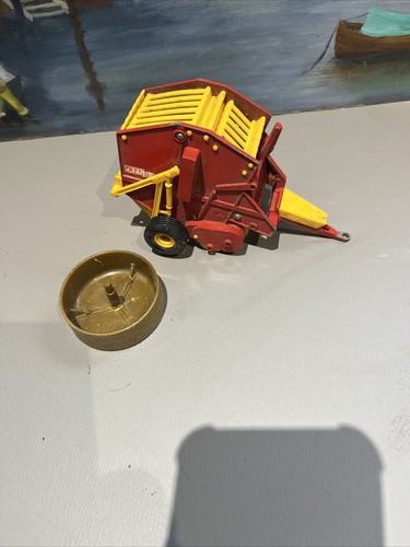 Britains 9532 farmhand round - 9532,