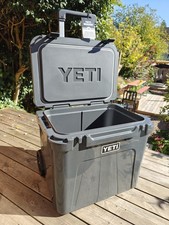 Yeti Roadie 60 Wheeled Cool Box Charcoal. Excellent Condition Used Once.