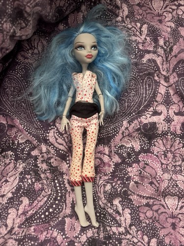 2008 monster high ghoulia - 2008,