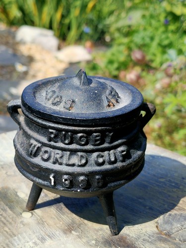 Small vintage cast iron - small,