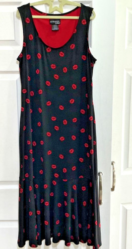 Attitudes renee black red - renee,