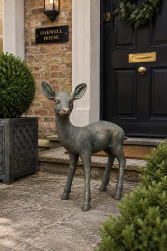 Elegant garden deer - elegant, –