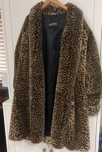 Vintage monterey fashions - vintage,