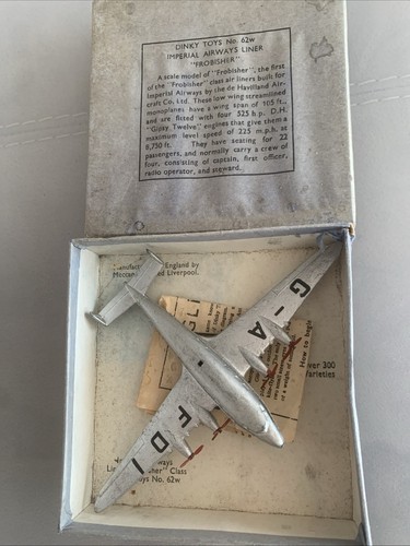 Dinky toys aeroplane - , #62w