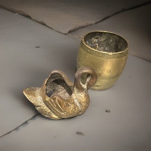Vintage brass swan - brass, match
