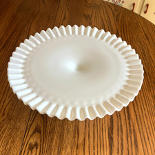Vintage Fenton Hobnail Ruffled