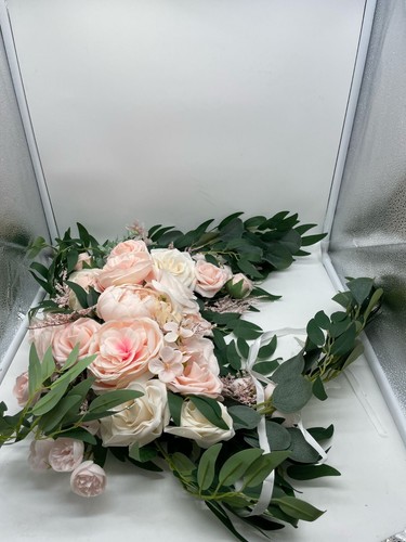 Floroom arch flowers with - floroom,
