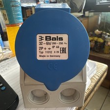 Bals  Type 11312 Round 3 Pin Socket And Plug  16a 230v Volkswagen Bus, Caravan