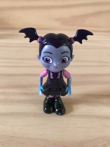 Vampirina disney action - disney,