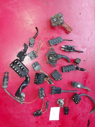 Plugs socket housing - 20,