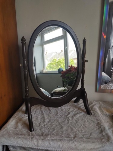 Vintage oak dresser - , mirror