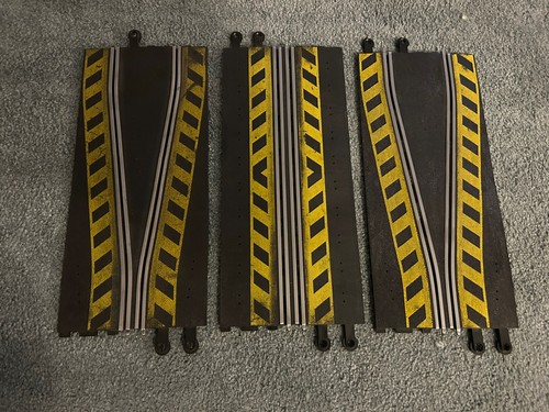 Scalextric yellow hashed - , long