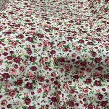 Metres red ditsy - 7.50,