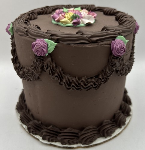 Faux chocolate cake - faux,
