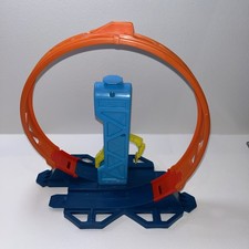 Hot Wheels Powered Booster Loop