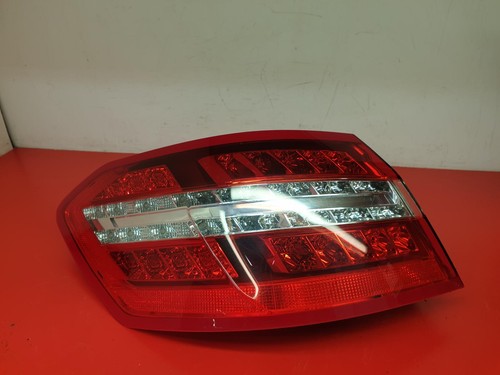 Mercedes class tail - e-class, light
