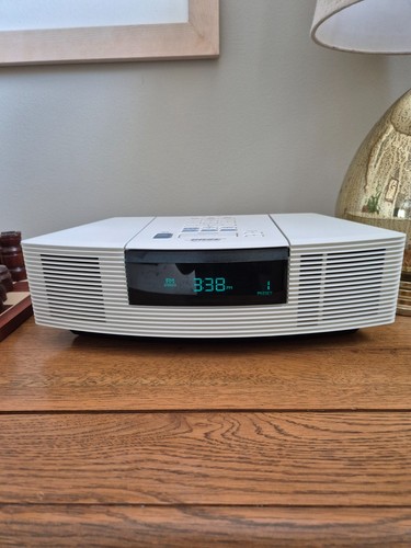 Bose wave alarm radio model - alarm/radio/cd,