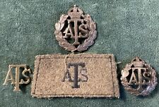 WW2 ATS SLIP ON SHOULDER TITLE + 2 CAP BADGES AND COLLAR BADGE.