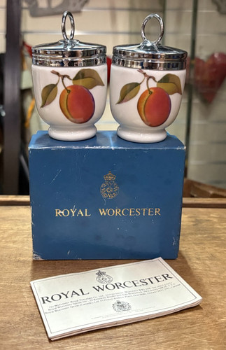 Lovely vintage royal worcester - lovely,