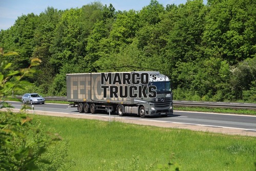 Truck photo mercedes benz - truck,