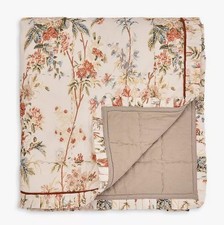 Sanderson x Giles Deacon