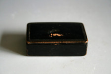 ANTIQUE 18TH/ EARLY 19TH CENTURY PAPER MACHE SNUFF BOX
