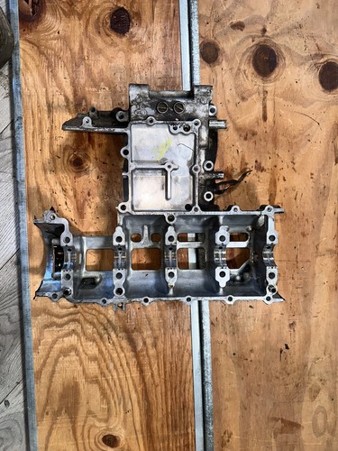 Middle crankcase gsxr750 - middle,