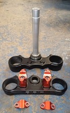 Triple clamp forks - triple, 40