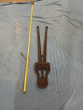 Vintage Cast Iron Bull Cattle Dehorning Horn Cutter 