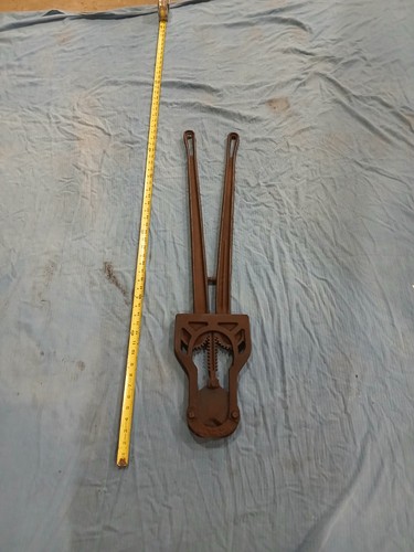 Vintage cast iron bull cattle - iron,