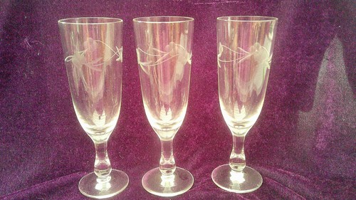 Vintage etched wine - vintage, 60's