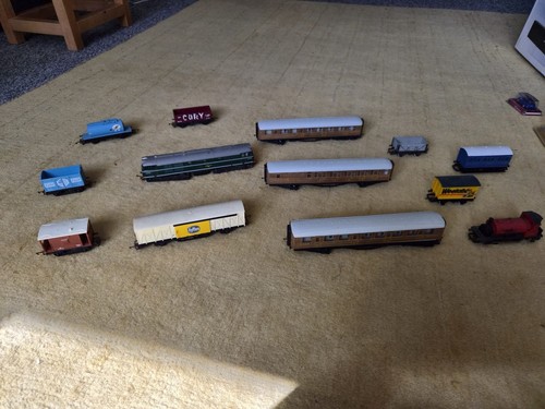 Hornby triang trains and - triang,